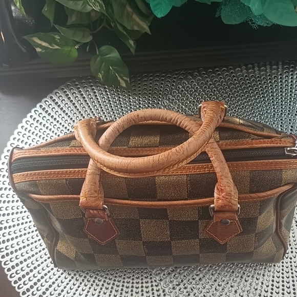 Fendi Pelican Vintage Boston Bag. - Picture 5 of 11